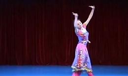 维族舞蹈 阿图什的姑娘 独舞视频 于湃 民族舞蹈网...