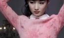日本空手道女王搞笑广告 短裙美少女头顶劈砖块 新闻